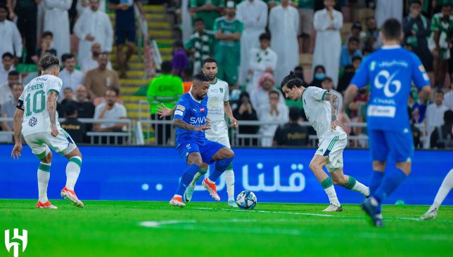 الهلال يطلب حكام أجانب لإدارة مباراة الأهلي في كأس السوبر