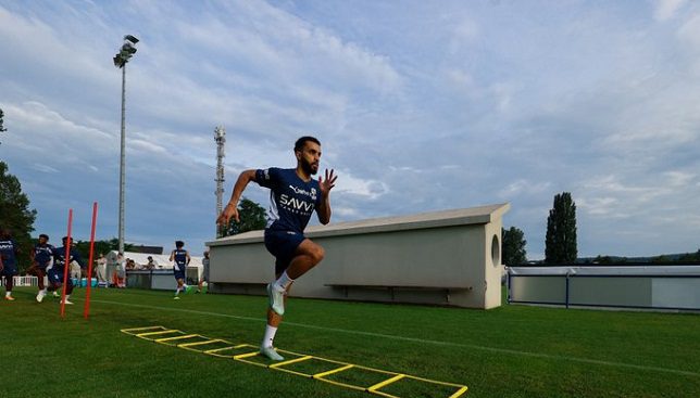 الهلال يعلن سبب مغادرة محمد البريك معسكر النمسا