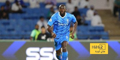 دفاع الهلال أمام الاخدود في الدوري السعودي