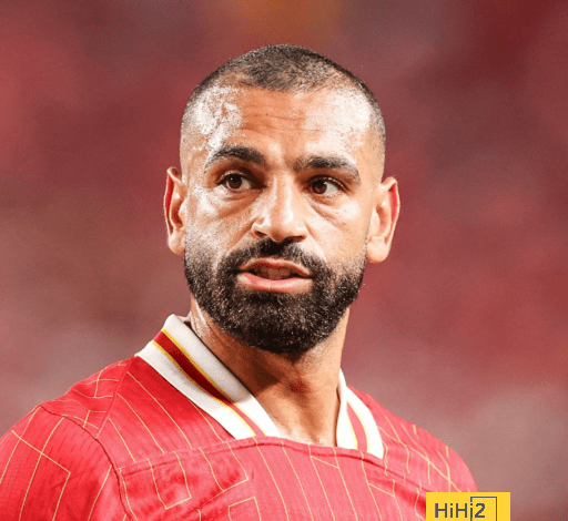 لوك جديد للمهاجم المصري محمد صلاح يصيب عشاق ليفربول بالحيرة