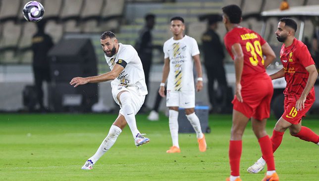 الاتحاد يطلب صافرة أجنبية لمباراته مع التعاون