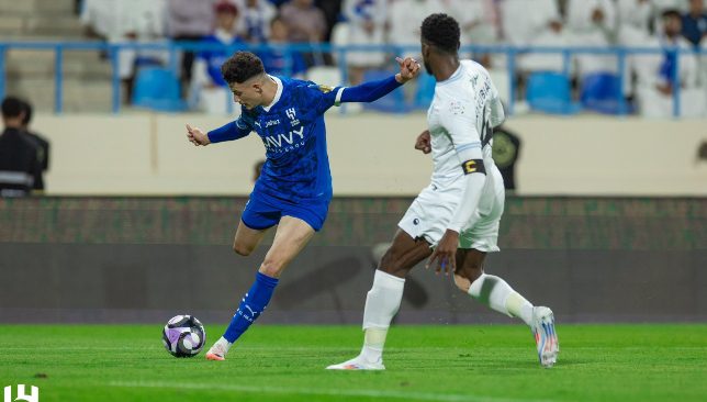 الهلال يكتسح الأخدود بثلاثية في مشوار الحفاظ على الدوري.. فيديو