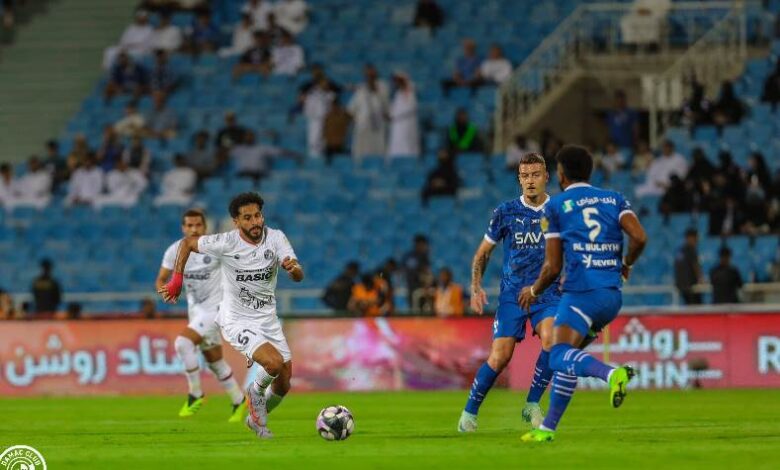 الهلال