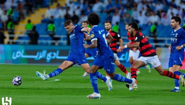 الهلال يفوز على الرياض بثلاثية نظيفة في الدوري.. فيديو