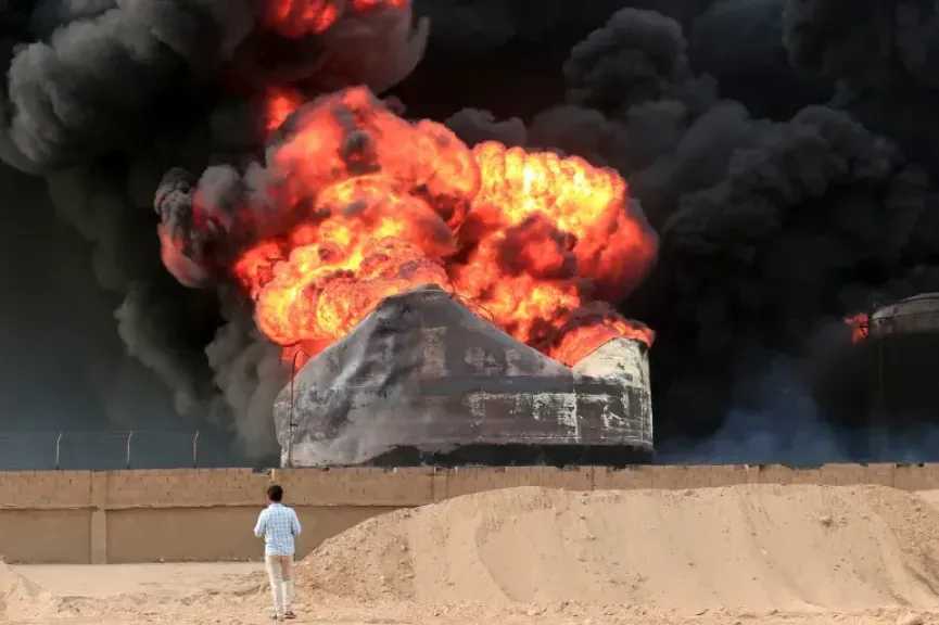 مناشدة-حوثية-عاجلة-بشأن-ميناء-الحديدة-بعد-العدوان-الإسرائيلي