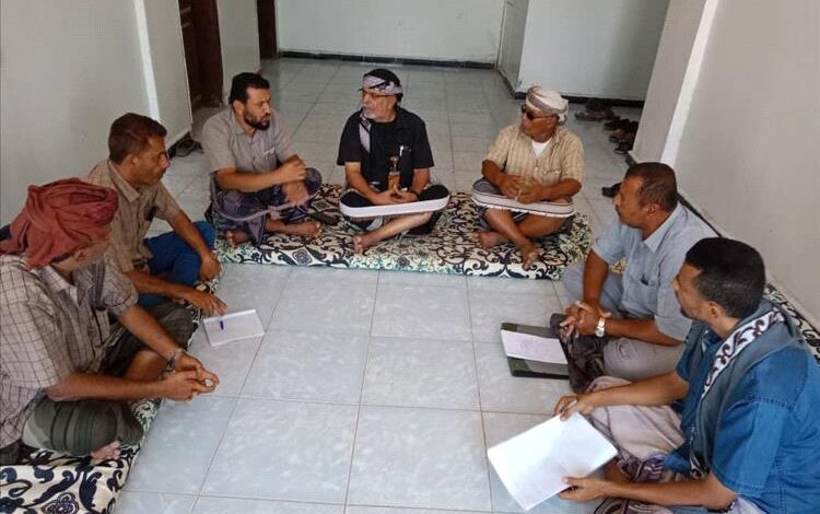 رئيس الإئتلاف الوطني الجنوبي بمديرية لودر يلتقي بالقيادة المحلية وبعدد من رؤساء المراكز