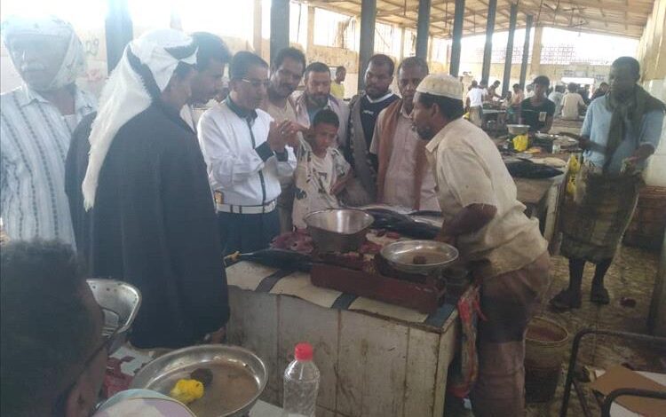 جهود لتعزيز نظافة مراكز بيع الأسماك في زنجبار .. زيارة ميدانية للهيئة العامة للمصائد السمكية