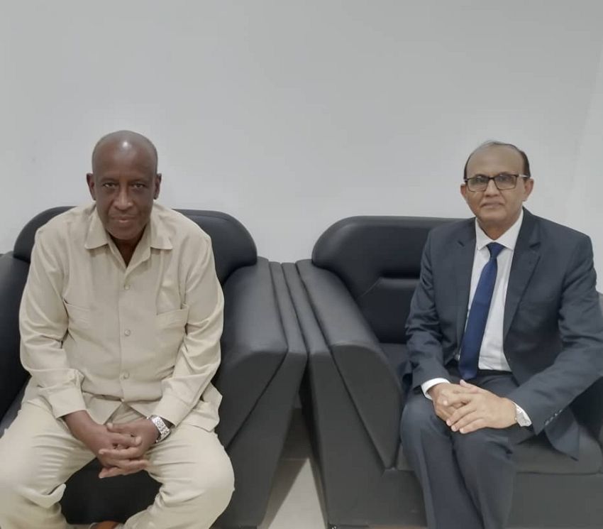 السفير المداوي يبحث مع مسؤول سوداني العلاقات الثنائية وسبل تعزيزها