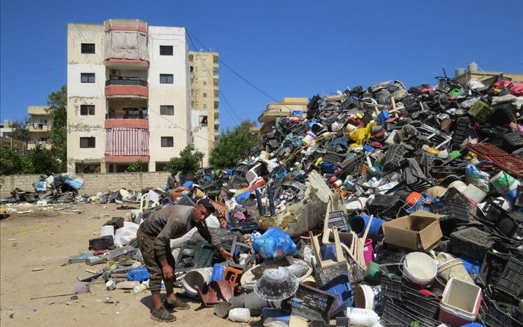 تصدير الخردة يكلف الاقتصاد اليمني خسائر فادحة ويدمر البنية التحتية