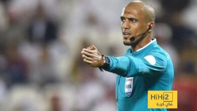 حكم عماني ينهال بالإشادة على جماهير الاتحاد