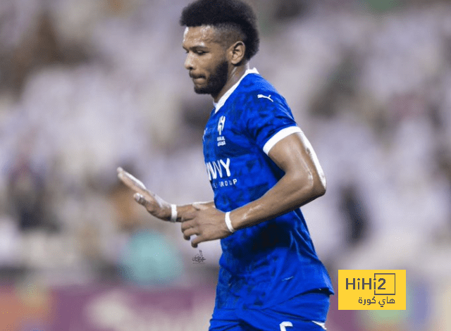 رغم تراجع مستواه … السر وراء تجديد عقد البليهي مع الهلال