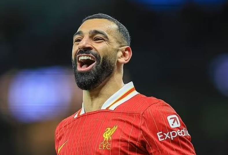 محمد صلاح لاعب ليفربول