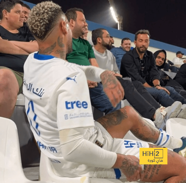 صورة : ماذا فعل نيمار مع جماهير الهلال بعد مباراة الفيحاء؟