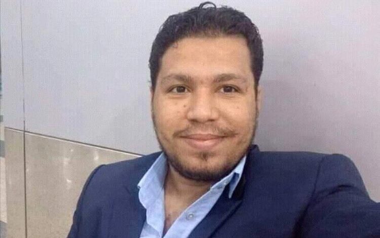 الافراج عن الصحفي احمد ماهر