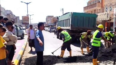 الانتهاء من عمل مطبات السرعة في الخط المزدوج في مدينة الحبيلين بردفان