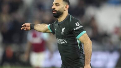 اوين يحدد البديل المناسب لصلاح في ليفربول