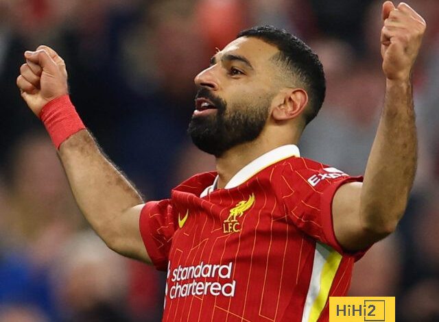 قبل مباراة ليفربول.. مشجعة لمانشستر يونايتد توجه طلبًا غريبًا لمحمد صلاح