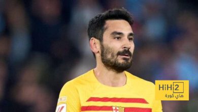 لاعب برشلونة يثير إعجاب غوندوغان