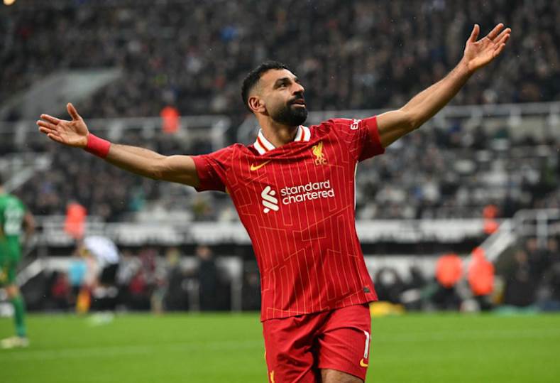 محمد صلاح لاعب ليفربول