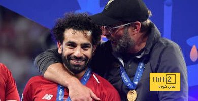 هل مازال محمد صلاح على تواصل مع كلوب؟ النجم المصري يُجيب