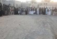 الحشد-القبلي-يتصاعد.-أبناء-الحطيمة-يصلون-إلى-مأرب-احتجاجاً-على-جريمة-قتل-الشاب-عيسى-راشد-الحطام