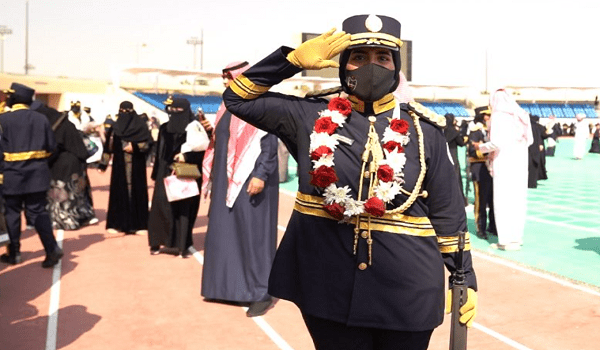 تخريج دفعة نسائية من الدورة التأهيلية للفرد الأساسي بكلية الملك فهد الأمنية