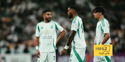 الأهلي يهزم ضمك بثنائية في الدوري السعودي