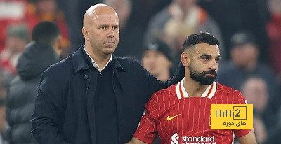 تعليق سلوت على مقارنة محمد صلاح بـ ميسي ورونالدو