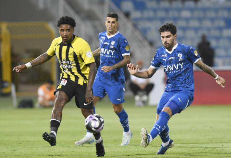 الاتحاد ضد الهلال