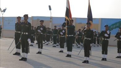 عضو مجلس الرئاسة البحسني يدشن الفصل الدراسي الثاني ويشهد عرضا عسكريا لطلاب كلية الشرطة حضرموت