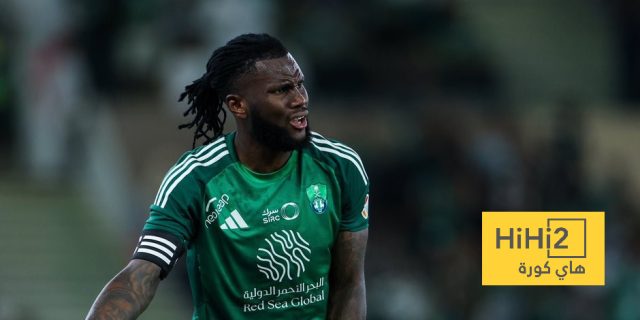 هل استحق كيسيه الطرد أمام الهلال؟ خبير تحكيمي يُجيب