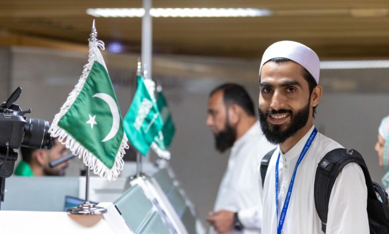 أولى رحلات مبادرة "طريق مكة" تنطلق من كراتشي
