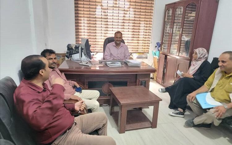 مدير عام قعطبة يزور المعهد الوطني للعلوم والتكنولوجيا في المدينة