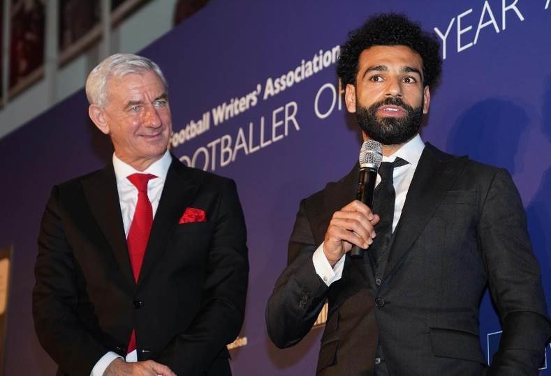 محمد صلاح وإيان راش