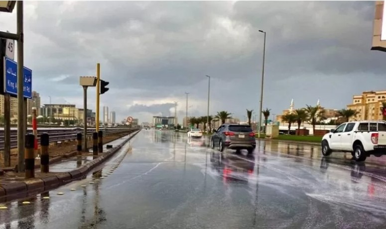 أمطار غزيرة على جازان والباحة