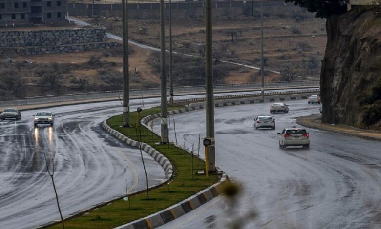 أمطار غزيرة ورياح شديدة على الباحة