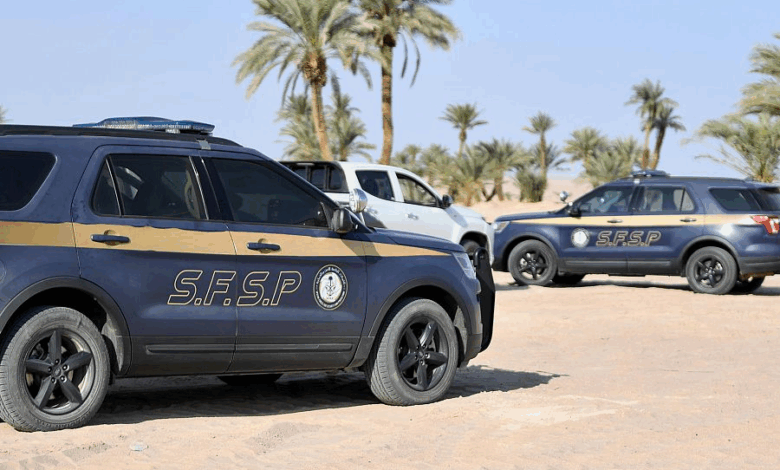 ضبط مخالفَين لاستغلالهما الرواسب في تبوك