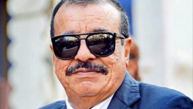أحمد سعيد بن بريك: صرخة المرأة العدنية كانت "رسالة مدوية"