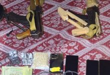 أمن المهرة يضبط عصابة تهريب بعد اشتباك مسلح ويصادر كميات من المخدرات والأسلحة