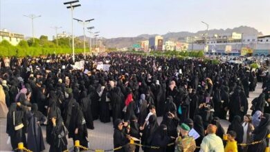 إعلامية: النساء خرجن في عدن ليعبرن عن صوت الشعب بأكمله