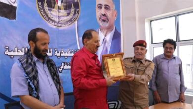 إنتقالي الضالع يكرم الشخصية الوطنية "عبدالقوي الشاعري" تقديراً لمواقفه الوطنية المشرفة