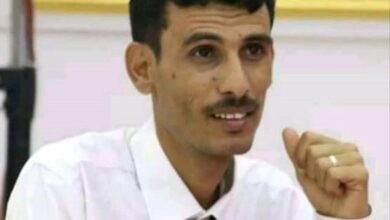 الإعلامي الطويل: التظاهرة النسائية في عدن تؤكد قدرة المرأة على صناعة التغيير