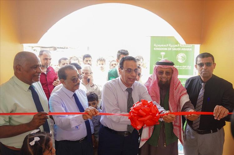 الدكتور الكمال يفتتح مشروع إعادة تأهيل فرع معهد الدكتور أمين ناشر العالي للعلوم الصحية بلحج