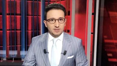 الصحفي بشير الحارثي: مقابل حفرة في إسرائيل تُدمّر موانئ اليمن ومطاراته