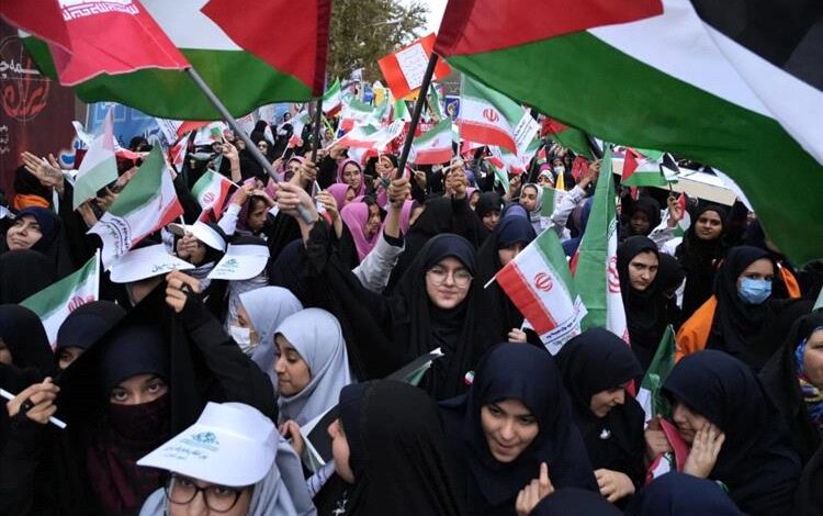 الصحوة الاجتماعية في إيران: أمل جديد في بناء مستقبل قائم على العدالة والإنسانية