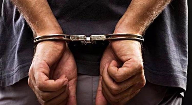 القبض على متهم بإطلاق النار على والدته في المكلا بعد كمين أمني محكم