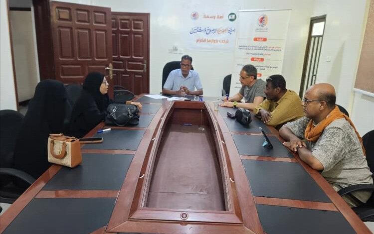 الهيئة الحضرمية لإصلاح ذات البين تناقش دور قطاع المرأة بالهيئة في تعزيز السلم المجتمعي