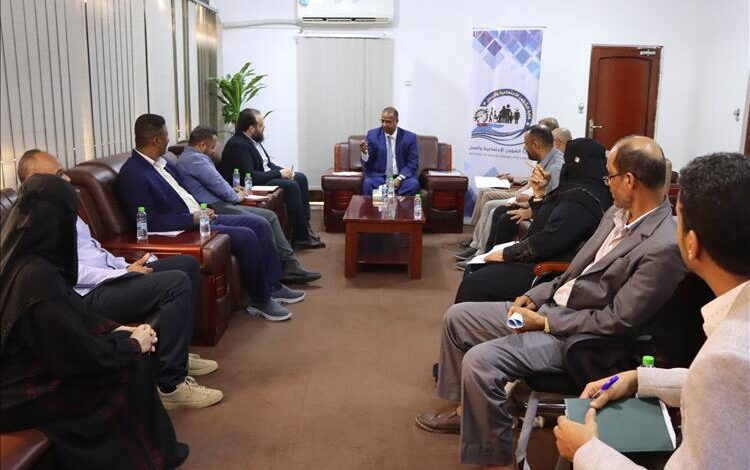 الوزير الزعوري يبحث مع منظمة رعاية الأطفال استكمال البرامج التدريبية وتوسيع الشراكة