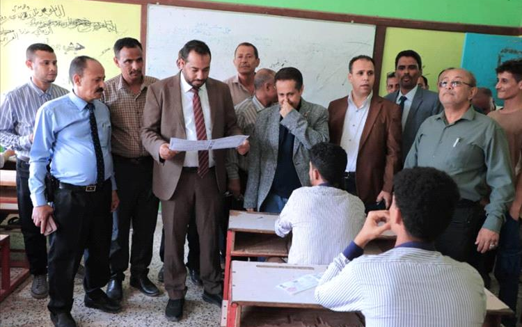 الوزير العكبري يدشن اختبارات شهادة الثانوية العامة للعام الدراسي ٢٠٢٥/٢٠٢٤م