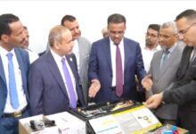 الوزير الوصابي وأمين عام محلي حضرموت العمقي يدشنان إنطلاق برنامج تطوير تخصص التبريد والتكييف في المعهد التقني بالمكلا بتمويل كويتي